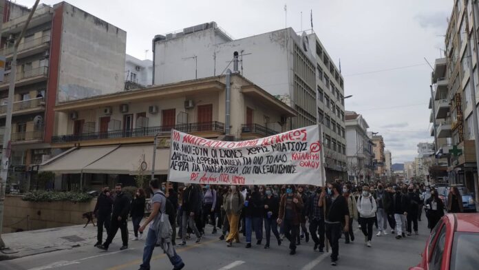φοιτητες πορεία