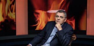 Tρικάκια στο σπίτι του δημοσιογράφου Τάκη Χατζή