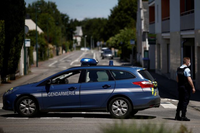 FRANCE_police_nantes_reuters-1536x1025
