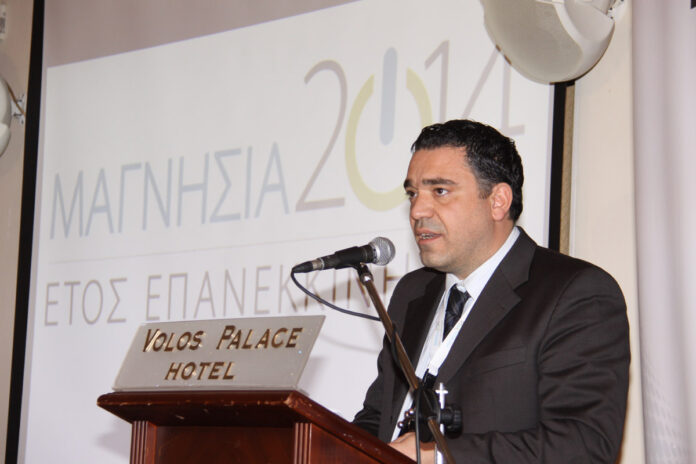 ΚΩΣΤΑΣ ΛΑΜΠΡΟΣ