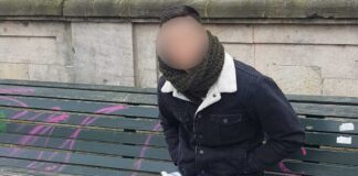 «Έχω ένα βίτσιο» είπε ο νεαρός με το μόριο έξω
