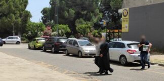 Αυτός είναι ο ιερέας που κατηγορείται για βιασμό ανήλικης και παιδική πορνογραφία