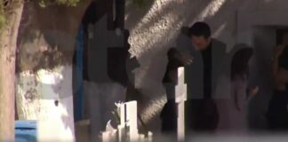 Τραγική ηρωίδα η μητέρα της Καρολάιν –Αγκάλιαζε και έκλαιγε στην αγκαλιά του δολοφόνου της κόρης της
