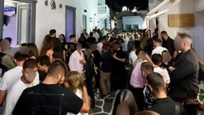 mikonos