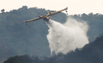 Φωτιά στη Βάρδα Ηλείας – Κινητοποιήθηκαν 3 αεροσκάφη