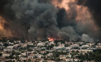 Μπεχράκης για πυρκαγιές: Τα σωματίδια καπνού μπορεί να προκαλέσουν καρκίνο