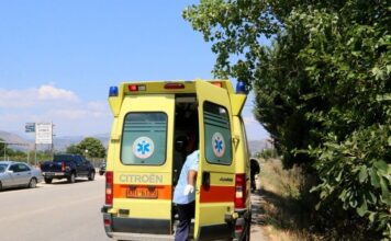 Νεκρή πεζή που παρασύρθηκε από αυτοκίνητο