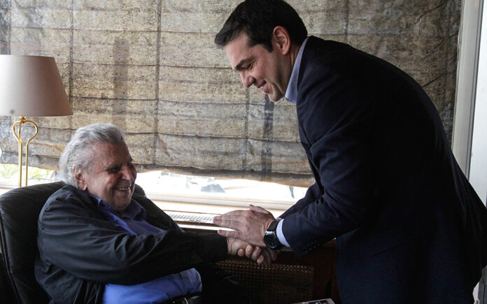 ΕΠΙΣΚΕΨΗ ΤΟΥ ΠΡΩΘΥΠΟΥΡΓΟΥ ΑΛΕΞΗ ΤΣΙΠΡΑ ΣΤΟ ΜΙΚΗ ΘΕΟΔΩΡΑΚΗ<br><br> ΦΩΤΟΓΡΑΦΟΣ : ΠΑΝΑΓΙΩΤΟΥ ΟΡΕΣΤΗΣ