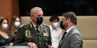 «Στέκομαι σήμερα εδώ με περισσή αμηχανία – Θα εργαστώ σκληρά» – Οι πρώτες δηλώσεις Χαρδαλιά ως υφ. Άμυνας