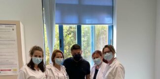 Ο Νίκος Χαρδαλιάς έκανε την τρίτη δόση του εμβολίου κατά του κορονοϊού