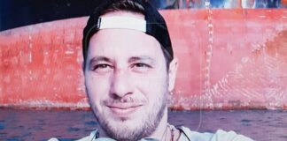 «Τώρα ψάχνουν τη δολοφονία του γιου μου…»