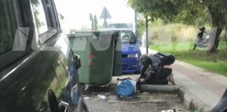 Βίντεο γροθιά στο στομάχι – Άστεγη τρώει ωμό κρέας από τα σκουπίδια