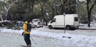 Έκαναν σκι σε Κολωνάκι και Ζωγράφου – «Χιονοδρομικά» οι γειτονιές της Αθήνας