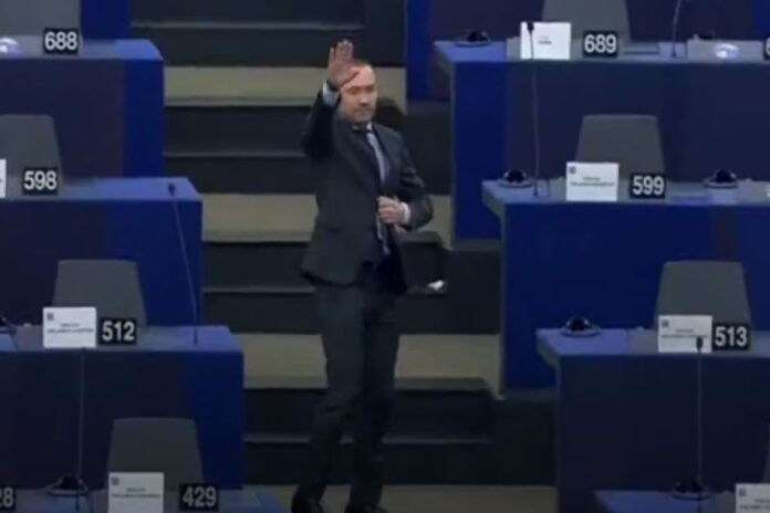 EU_NAZI_GRAB_Main