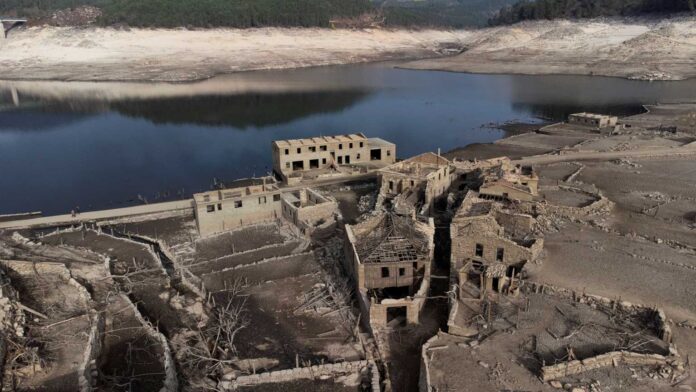 spain-lake-Aceredo-1-1536x864