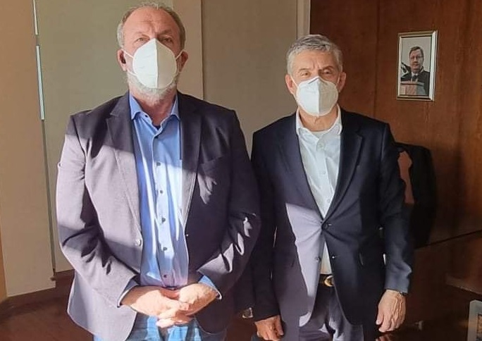 μαμουρης