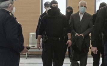 Εμφανίστηκε στο δικαστήριο ο Πέτρος Φιλιππίδης