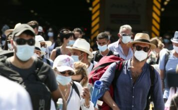 Έξαρση της πανδημίας αν εμφανιστεί η υποπαραλλαγή «Κένταυρος» στην Ελλάδα