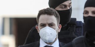 Με ποιον δολοφόνο «συγκατοικεί» στο κελί ο Μπάμπης Αναγνωστόπουλος