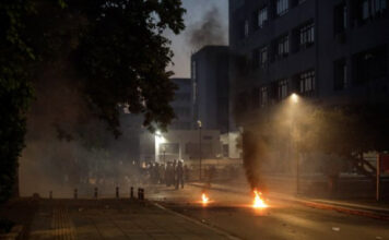 Νέα Δημοκρατία: Ο ΣΥΡΙΖΑ είναι με τις βαριοπούλες και όχι με τη βιβλιοθήκη στο ΑΠΘ