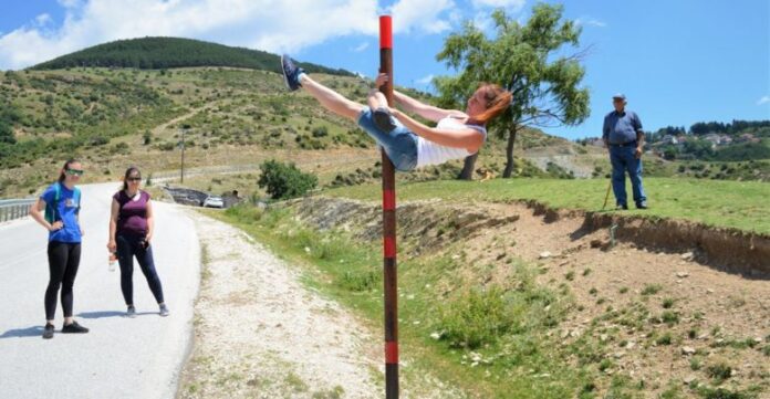 5-pole-dancing--780x405