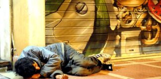 Σύσταση στους Δήμους για προστασία των αστέγων ενόψει του επερχόμενου καύσωνα