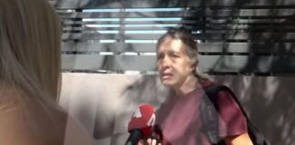 «Λάθος κάνετε»: Η στιγμή που η μητέρα του Αναγνωστόπουλου απαρνείται την ταυτότητά της (βίντεο)