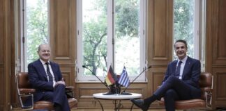 Αιχμές Μητσοτάκη κατά Ερντογάν στον Σολτς: «Τα ελληνικά νησιά δεν απειλούν κανένα» – Έθεσε ζήτημα γερμανικών αποζημιώσεων