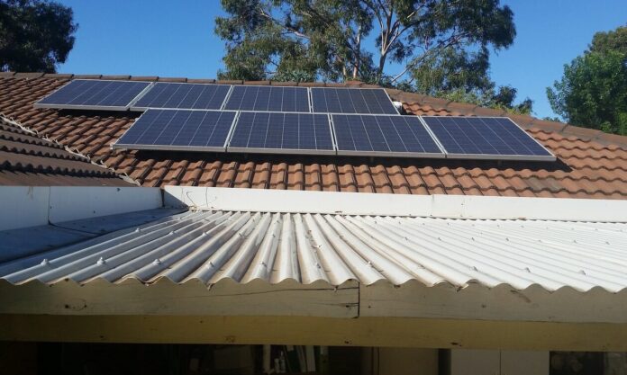 solar-panels-gd0f0408d1_1920