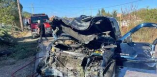 Τροχαίο με εγκλωβισμένο ζευγάρι – Διαλύθηκε το αυτοκίνητο