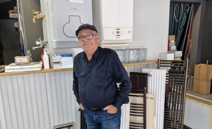 ΛΑΜΠΡΟΥ
