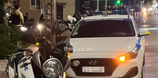 Αυτοκίνητο παρέσυρε αστυνομικό της ομάδας «Ζ» που επέβαινε σε μοτοσικλέτα (βίντεο)