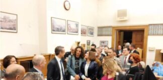 Μητσοτάκης μετά τη μάχη του προϋπολογισμού – Οι ευχές για τις γιορτές, το Μέτσοβο και οι αποφάσεις