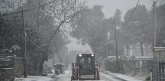 Νέο έκτακτο δελτίο από την ΕΜΥ-Η κακοκαιρία Bettina «χτυπά» με χιόνια, βροχές, κρύο και ανέμους 10 μποφόρ