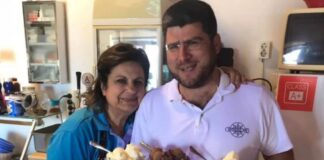 «Τον έλεγαν ροδέλα και αδερφή» – Ξεσπά η τηλεμαγείρισσα μετά την αυτοκτονία του γιου της