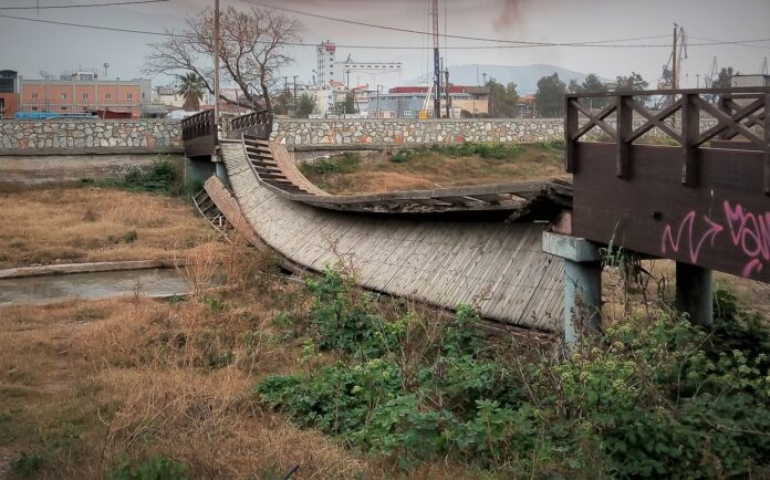 ΠΕΖΟΓΕΦΥΡΑ ΠΕΔΙΟΝ ΑΡΕΩΣ