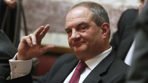 καραμανλης