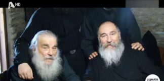 «Ο Τζίμης Πανούσης παρακολουθούσε με ευλάβεια τη λειτουργία, όλοι αναρωτιόνταν αν ήταν αυτός»