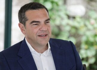 Ο Τσίπρας στη Μαγνησία… πόρτα-πόρτα