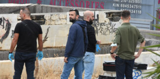 Ο πρώην σύντροφός της ομολόγησε ότι σκότωσε την 60χρονη – «Αυτή μου επιτέθηκε με μαχαίρι»