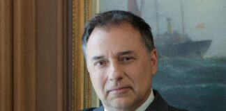 Ο νέος «τσάρος» της οικονομίας και οι σχέσεις του με τον Κ. Μητσοτάκη