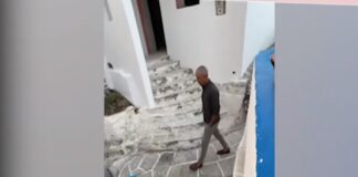 «Τσάκωσαν» στη Σίφνο τον Μπαράκ Ομπάμα (βίντεο)