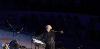 Η διαδρομή 60 χρόνων του Γιάννη Μαρκόπουλου στην ελληνική μουσική με διαχρονική πυξίδα την «επιστροφή στις ρίζες»