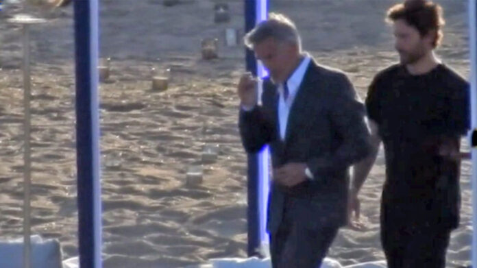 clooney_mykonos_xr