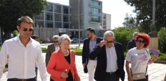 ΣΥΡΙΖΑ για την γυναίκα που πέθανε σε καρότσα: Δεν υπάρχει προσωπικό για να λειτουργήσουν τα ασθενοφόρα