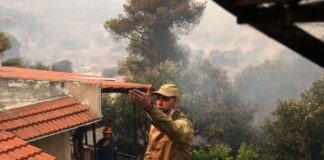 Φωτιά στο Λουτράκι: Μεγάλες αναζωπυρώσεις, το «πύρινο μέτωπο» κινείται προς Ίσθμια