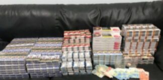 «Πιάστηκε στα πράσα» με 1.000 πακέτα λαθραία τσιγάρα σε αποθήκη των ΚΤΕΛ