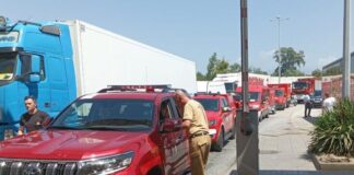 Έφτασαν στη χώρα μας Πολωνοί πυροσβέστες με 49 οχήματα