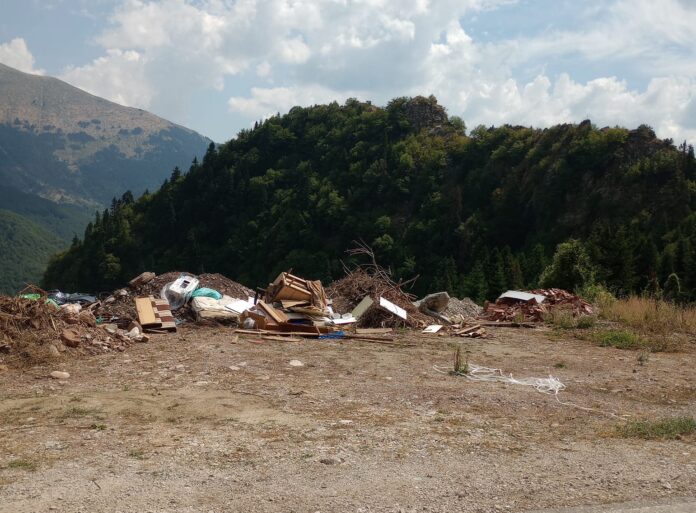 ΧΩΜΑΤΕΡΗ