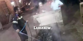 Απίστευτο! Kλήθηκε η πυροσβεστική να σβήσει… ψησταριά με σουβλάκια σε εκδήλωση! (video)